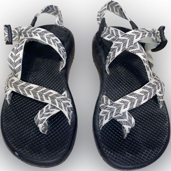 Chaco Womens Size 8 Black White Chevron Z Cloud 2 Sandals - Picture 1 of 4